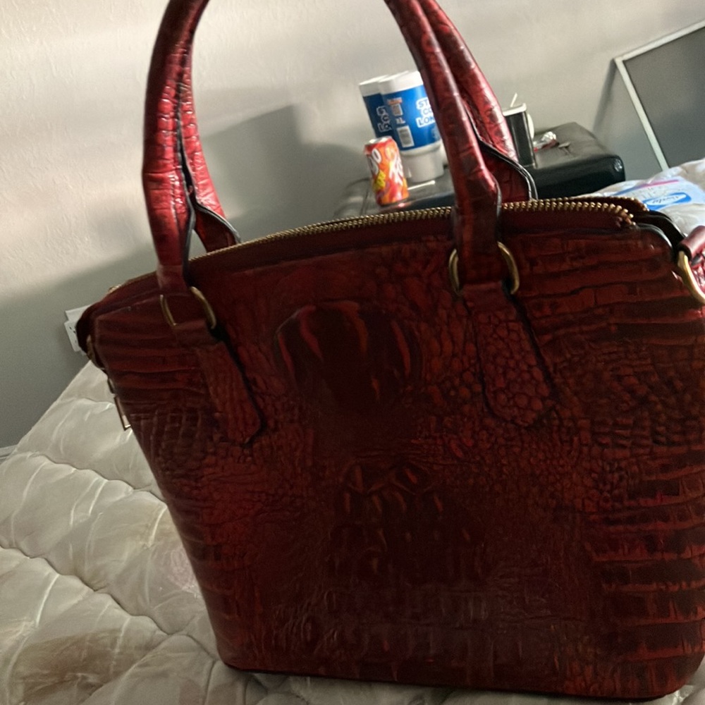 Red Purse handbag - Picture 10 of 17